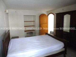 Appartement à louer 2 pièces 53 m²