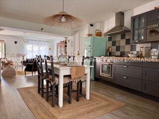  Maison � vendre 4 pi�ces 194 m�