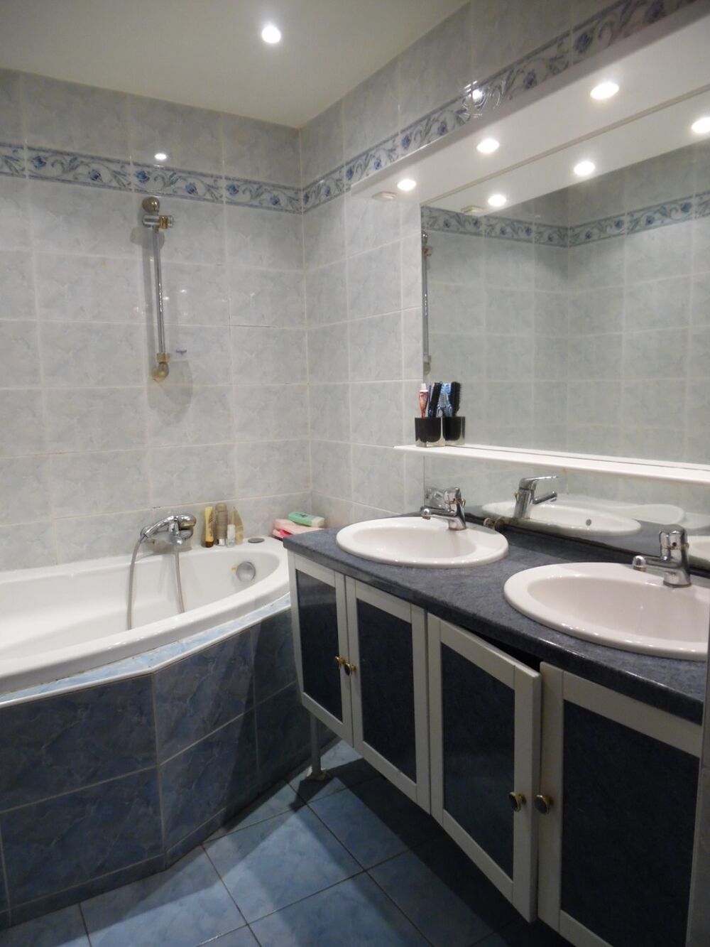 location Appartement - 4 pièce(s) - 85 m² Grenoble (38000)
