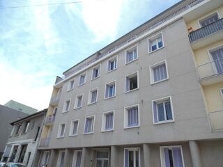  Appartement à louer 5 pièces 76 m²