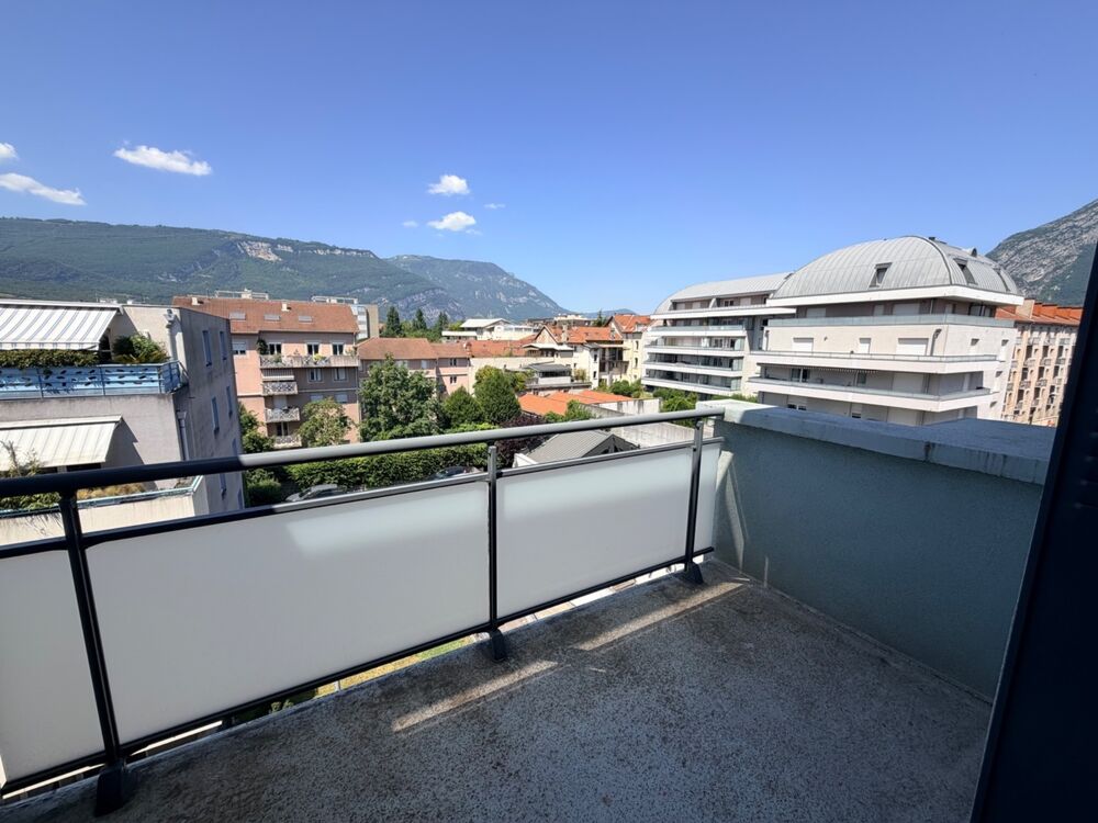 GRENOBLE  EUROPOLE, secteur calme et recherché, en excl....