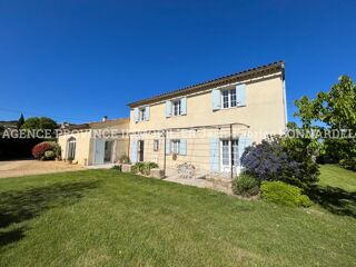  Proprit/chteau  vendre 7 pices 300 m