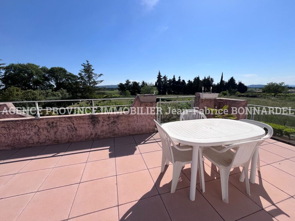 A 5 minutes du centre du village, cette maison de 165 m²....