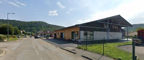   A LOUER - LOCAL COMMERCIAL à ORNANS 