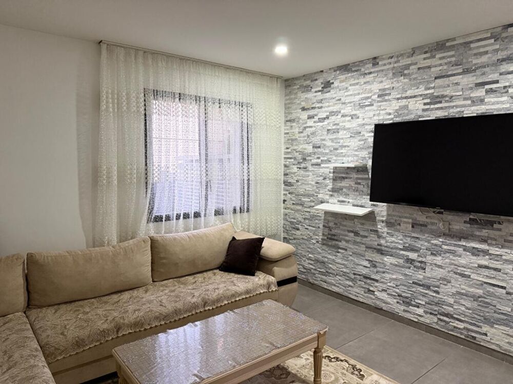 Vente Maison Maison récente de 2015 à Allériot 7 pièce(s) 150 m2 DPE B GES A Alleriot