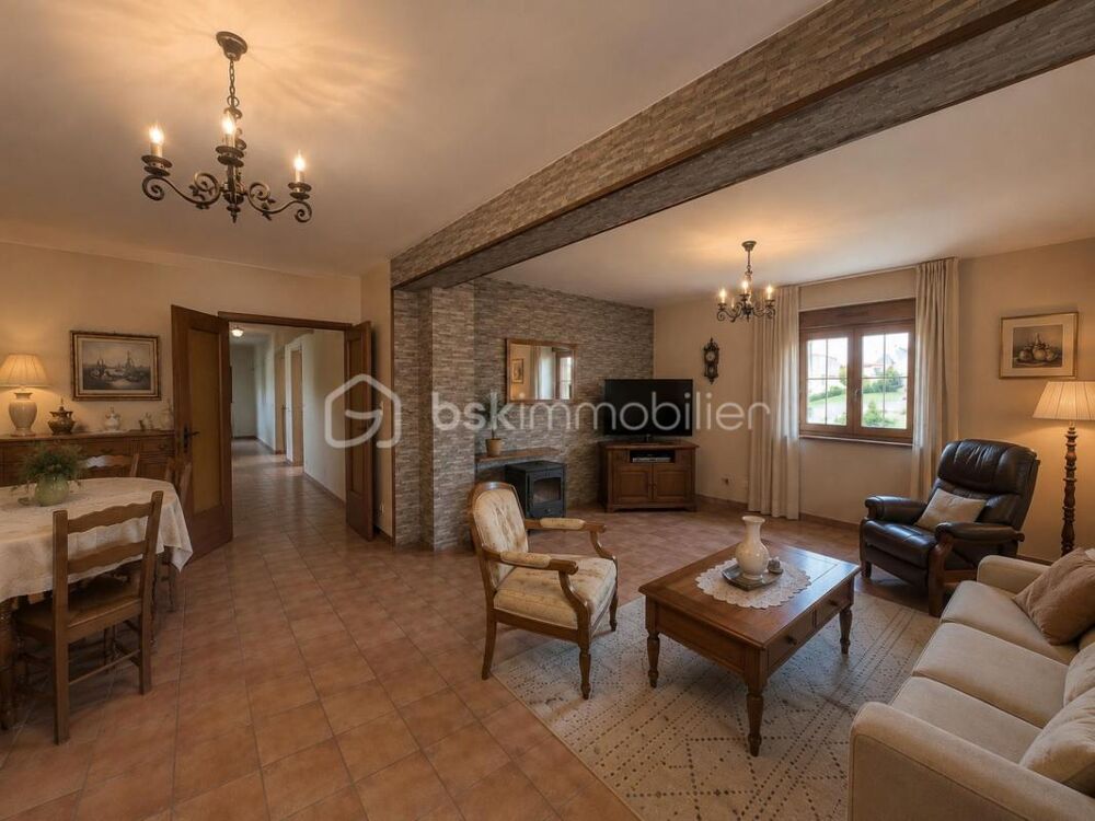Vente Maison Maison individuelle de 181 m² avec fort potentiel d'aménagement Francaltroff
