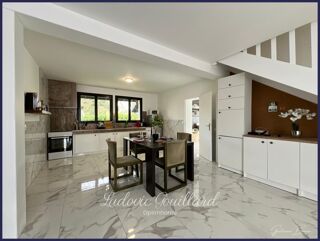  Maison à vendre 8 pièces 194 m²