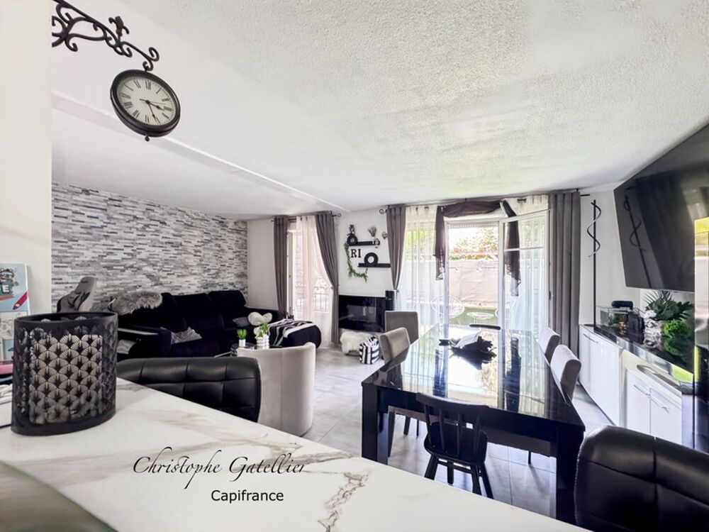 Quartier VILLAGE, appartement T3 (2 chambres) - Terrasse et Jardinet - Box fermé