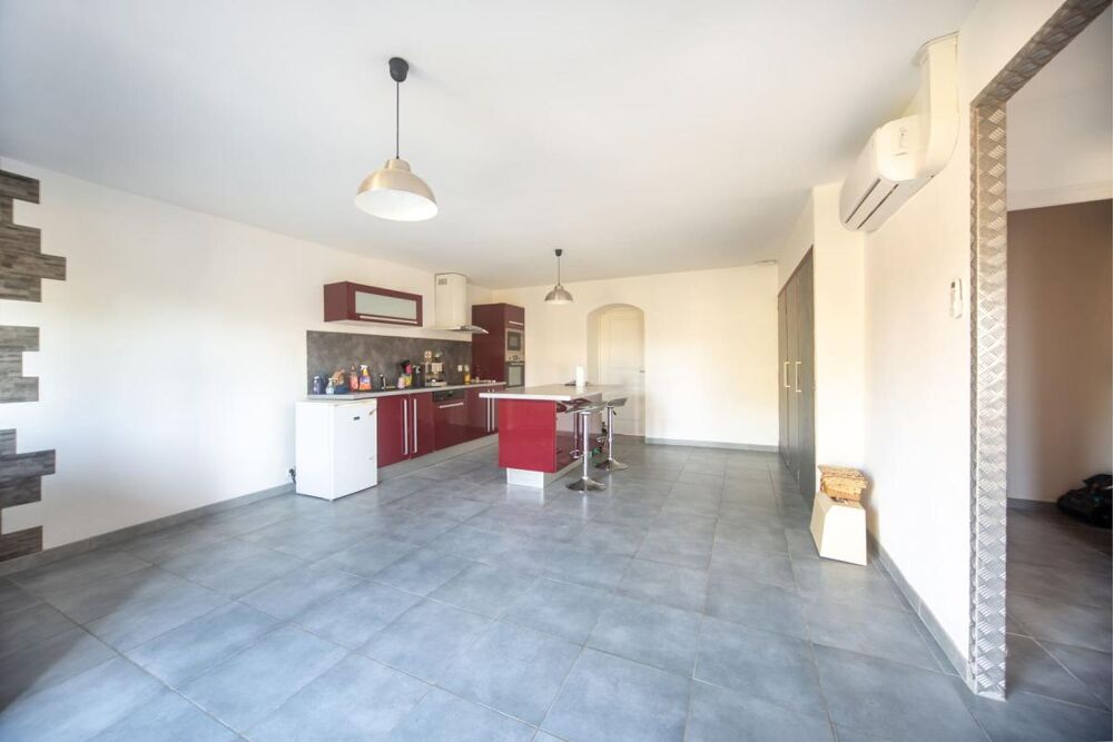 Vente Ferme Ferme rénovée 126 m² avec studio indépendant et dépendances de 330 m² Saint-Cyr-sur-Menthon (01380) Saint cyr sur menthon