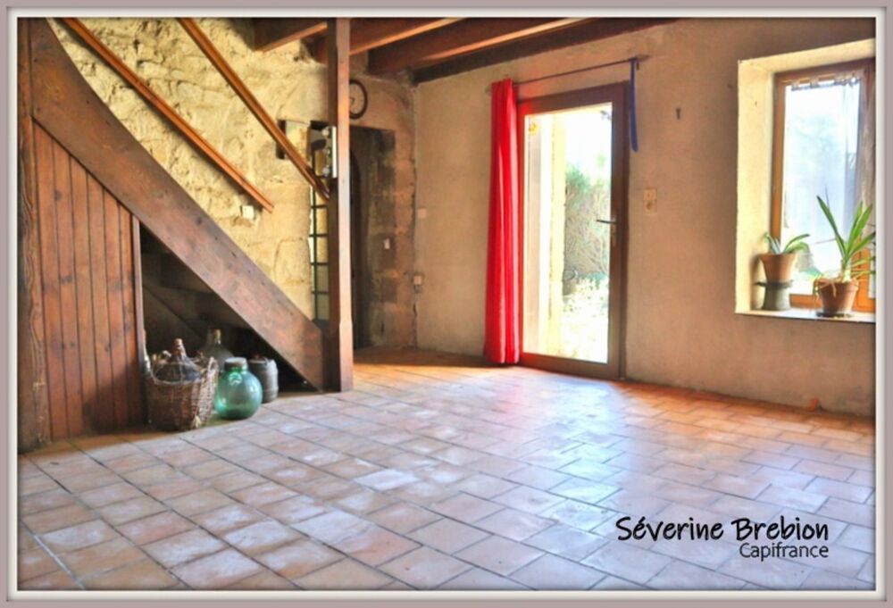 Vente Maison Maison 4 chambres, 3 granges, terrain de 1200 m², CELLES SUR DUROLLE (63) Celles sur durolle