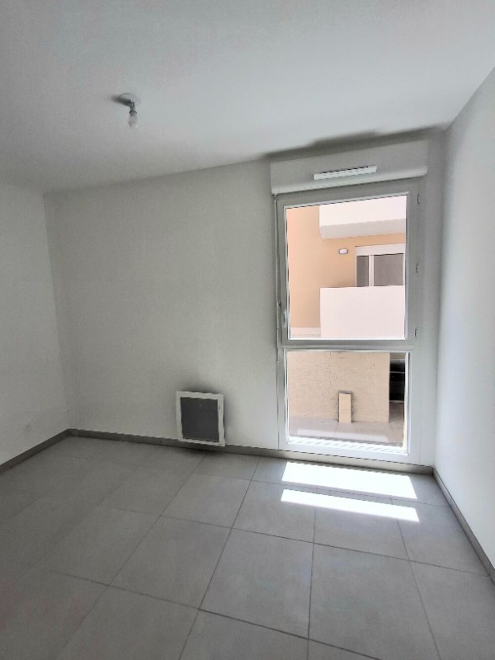 Location Appartement T4 NEUF avec balcon et parkings à CAVAILLON Cavaillon