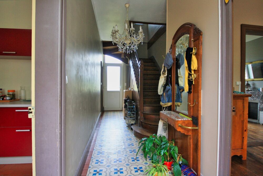 Vente Maison Charmante maison de style 1930, 4 chambres, à proximité des commodités Diou