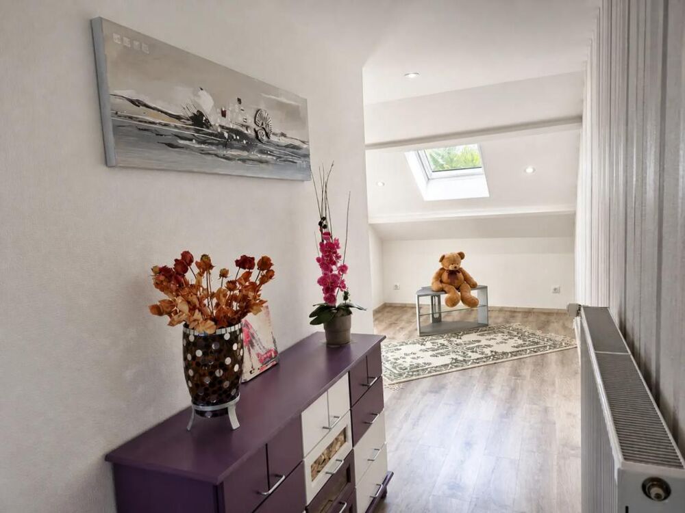 Vente Maison Maison de 7 pièces de 221 m² à Saint-Mathieu Saint mathieu