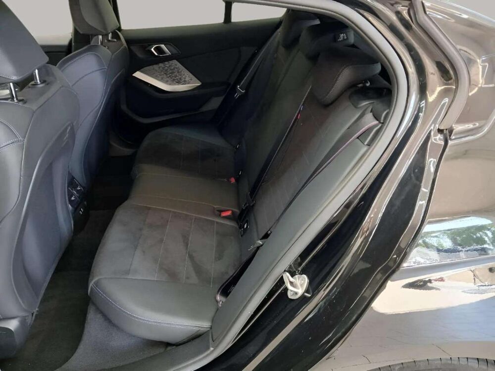 S&eacute;rie 1 120i M Sport Pro • 170ch Carplay Alcantara 2025 occasion 33600 Pessac