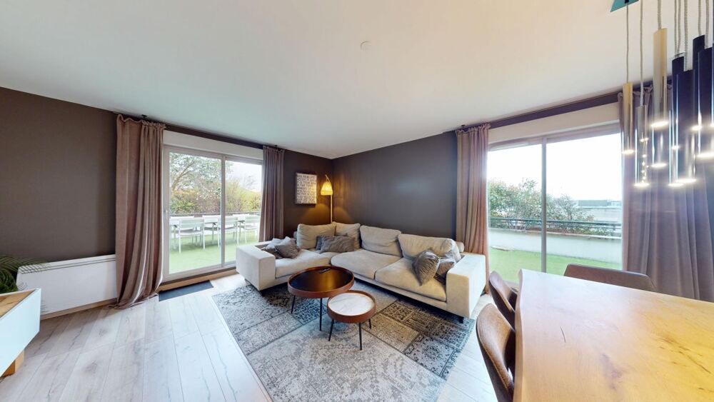 Vente Appartement À Vendre - Appartement RARE ROOF TOP avec Grande Terrasse & Double Box Sous-Sol Toulouse