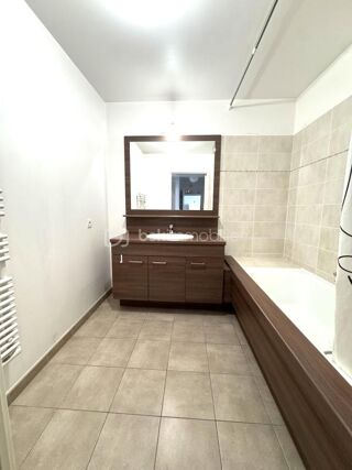  Appartement � vendre 3 pi�ces 69 m�