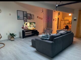  Immeuble à vendre 15 + pièces 270 m²