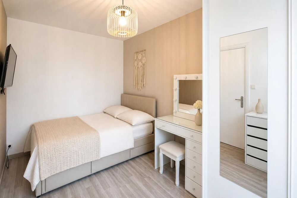 Vente Maison Maison en pierre, 4 niveaux, 90 m² de jardin + dépendances La ricamarie