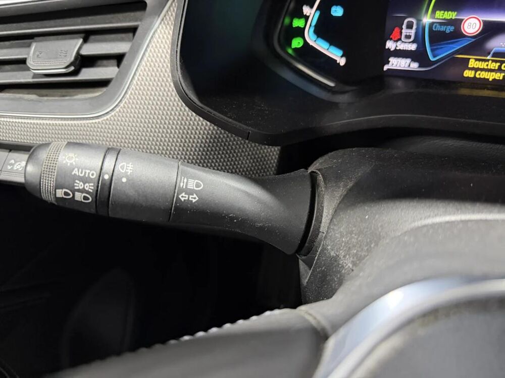Arkana LJH) E-TECH 1.6 i 16V GPF 145 Hybrid S&S 94 cv Bo&icirc;te auto IN 2021 occasion 85190 Venansault