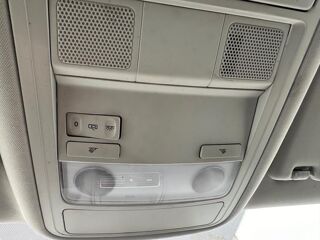 Touran II 1.2 TSI 105 BLUEMOTION TECHNOLOGY TRENDLINE 2011 occasion 78240 Chambourcy