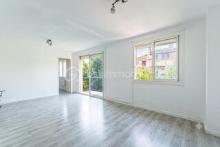  Appartement à louer 3 pièces 74 m²