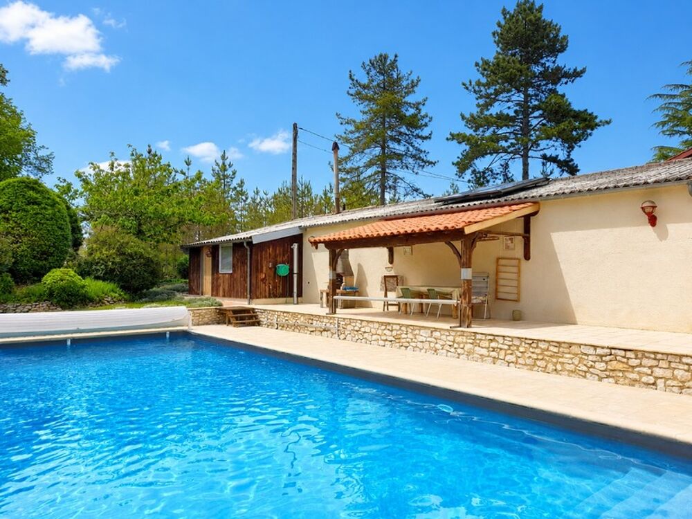 Belle Propriété avec piscine et dépendances - 6 pièces - à vendre - Proche de Villeréal - St Eutrope de Born (Lot-et-Garonne)