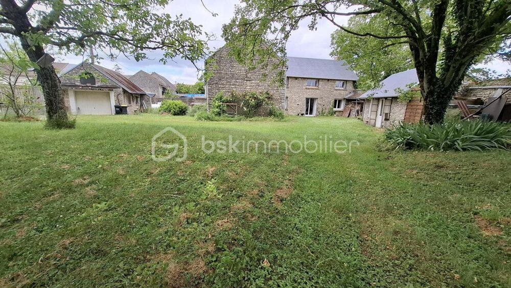 MAISON FAMILLIALE EN PIERRE
