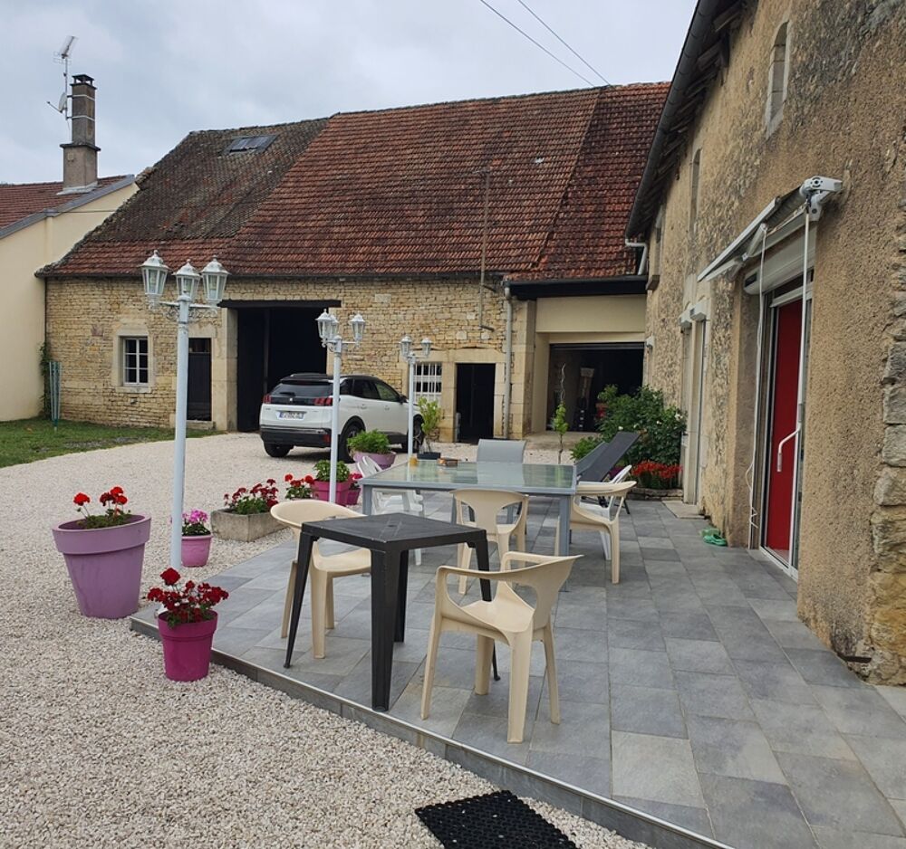 Vente Ferme Dpt Vosges (88), à vendre proche de NEUFCHATEAU - FERME LORRAINE AUTHENTIQUE sur terrain de 1150 m² Neufchateau