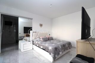  Villa  vendre 6 pices 149 m