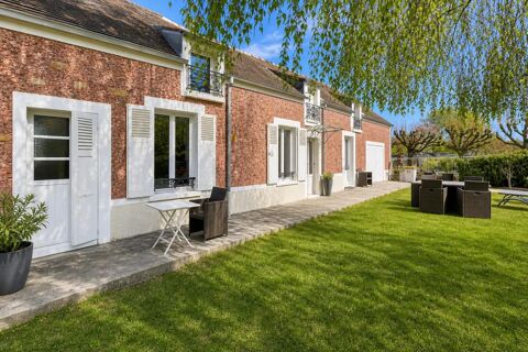   Grande maison à Châtillon-la-Borde, jardin paisible Maison - 9 pièce(s) - 150 m²