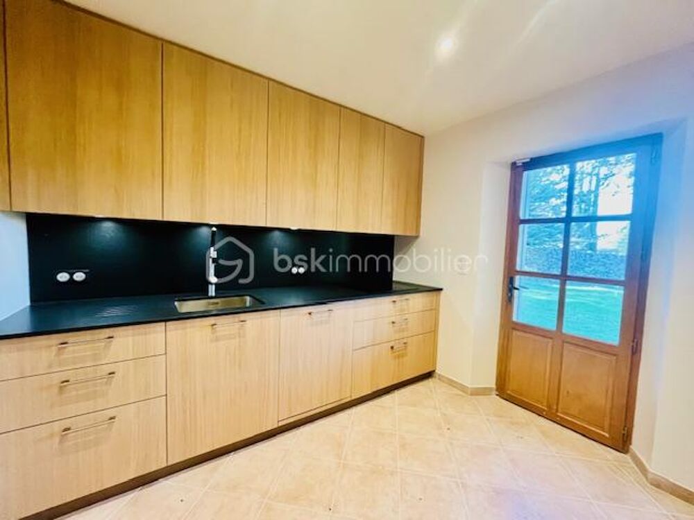 � vendre  Propri�t�/ch�teau M�nerbes (84560)