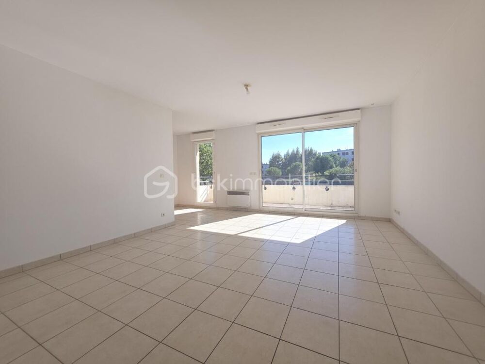 Vente Appartement Marseille (13) - Appartement T3 - 62m² avec terrasse + 2places de parking. St Jérome Marseille 13