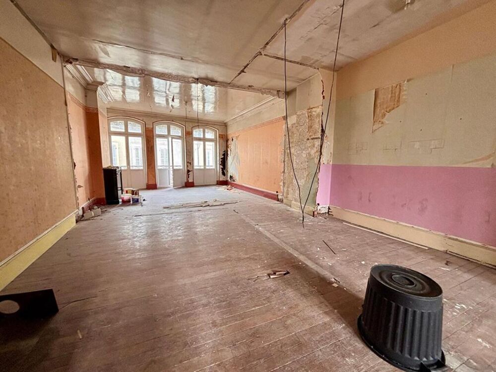 Vente Immeuble IMMEUBLE AVEC LOCAL COMMERCIAL - 3 PLATEAUX - NEVERS CENTRE-VILLE Nevers