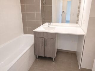  Appartement à louer 2 pièces 42 m²