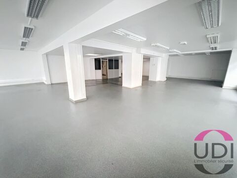 Local professionnel de 272m2 1320 23000 Gueret