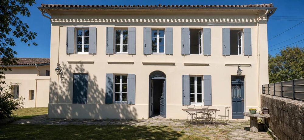 Maison de 8 pièces de 280 m² à Puisseguin