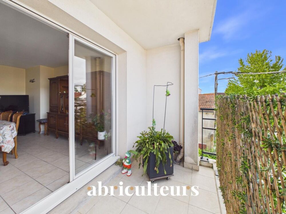 Joli T3 de 75 m2 avec balcon en vente proche du bourg de Saint Sébastien /Loire, (44230)