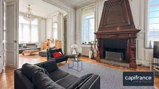  Propri�t�/ch�teau � vendre 13 pi�ces 370 m�