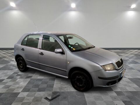 Annonce voiture Skoda Fabia 3950 