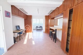  Immeuble à vendre 15 + pièces 420 m²