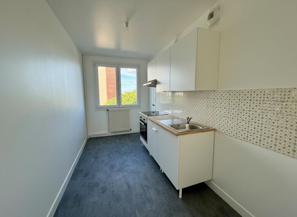 Vente Appartement T3 entièrement rénové avec balcon, cave et parking Corbeil essonnes