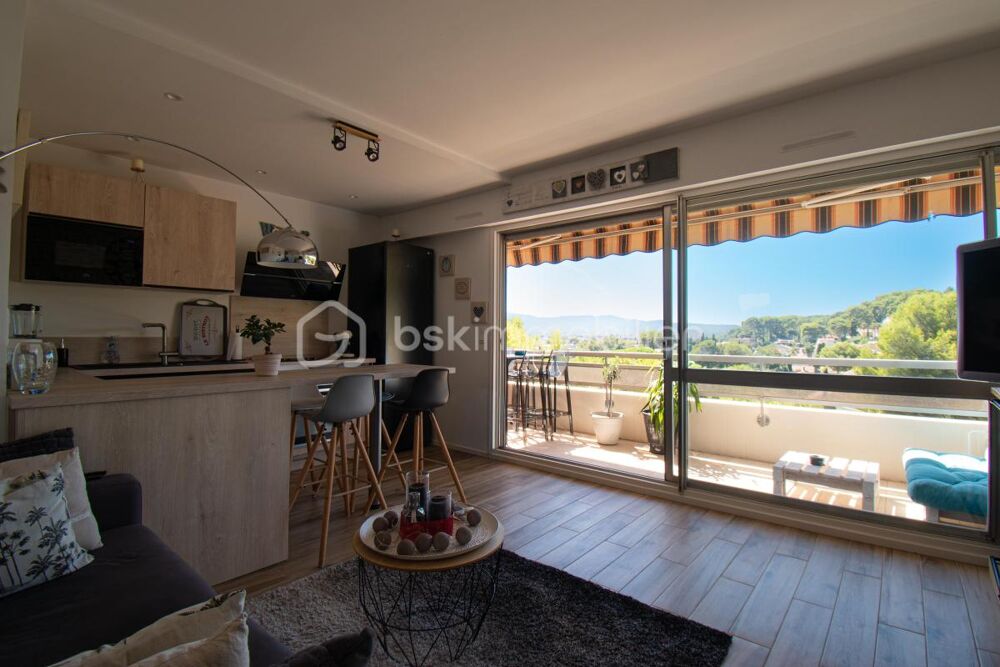 LA SEYNE-SUR-MER  HAUTEURS DE TAMARIS  TERRASSE  VUE MER  ENTIÈREMENT RÉNOVÉ