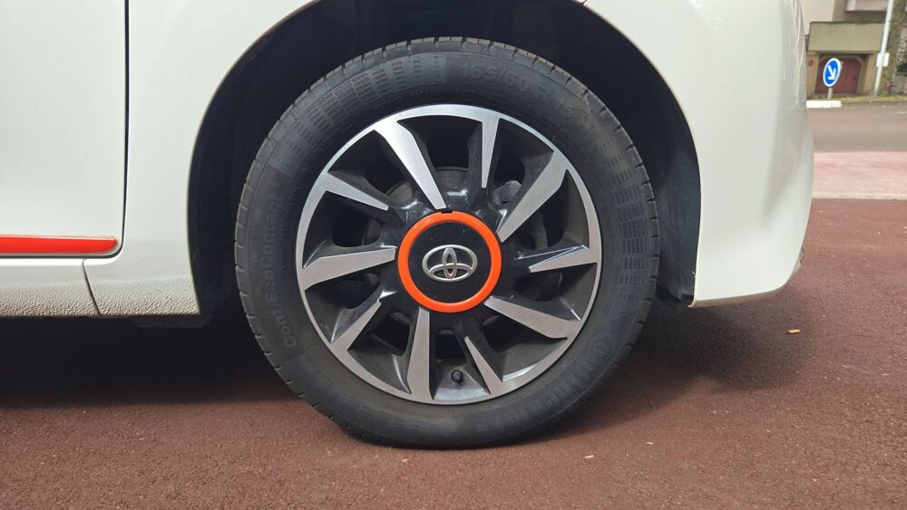 Aygo 1.0 VVTi 72 X-Trend 2 - Premi&egrave;re main Entretien constructeur 2019 occasion 94000 Creteil
