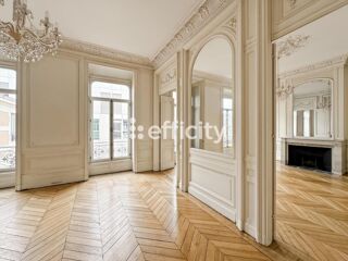  Appartement à vendre 5 pièces 150 m²