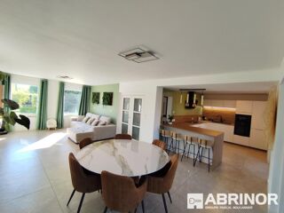  Villa à vendre 5 pièces 156 m²