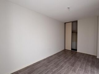  Appartement à louer 1 pièce 27 m²