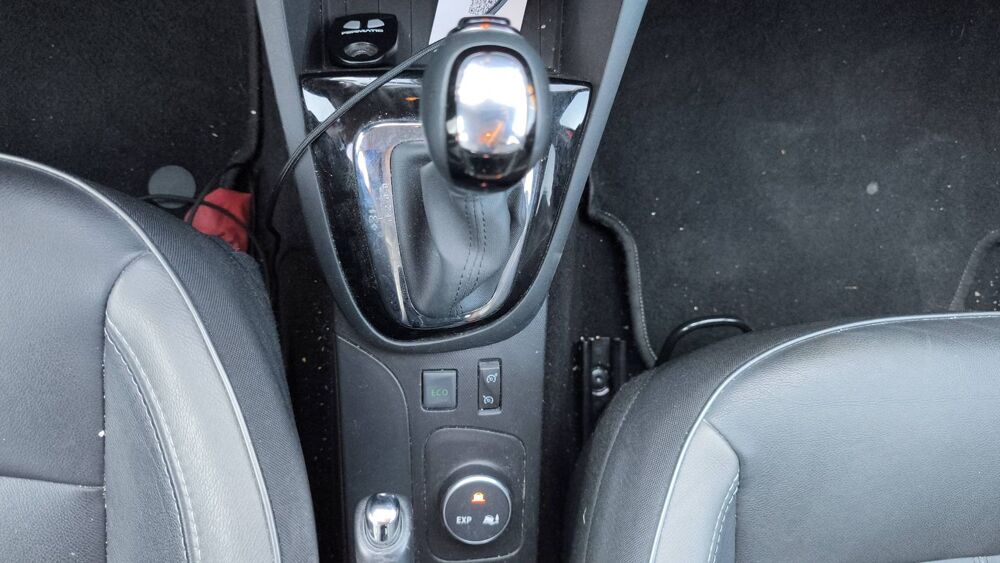 Captur 1.5 dCi 90 EDC6 Helly Hansen 2015 occasion 95000 Cergy