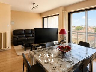 Vente Appartement Appartement Bordeaux Croix-blanche 2 pièces 45 m2, balcon, parking, cave, piscine Bordeaux