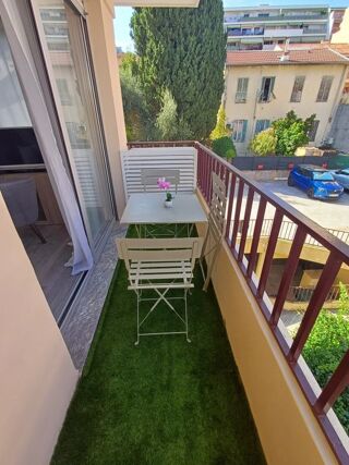  Appartement à louer 1 pièce 28 m²