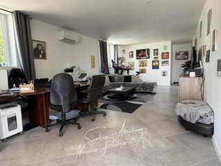  Maison à vendre 15 + pièces 445 m²